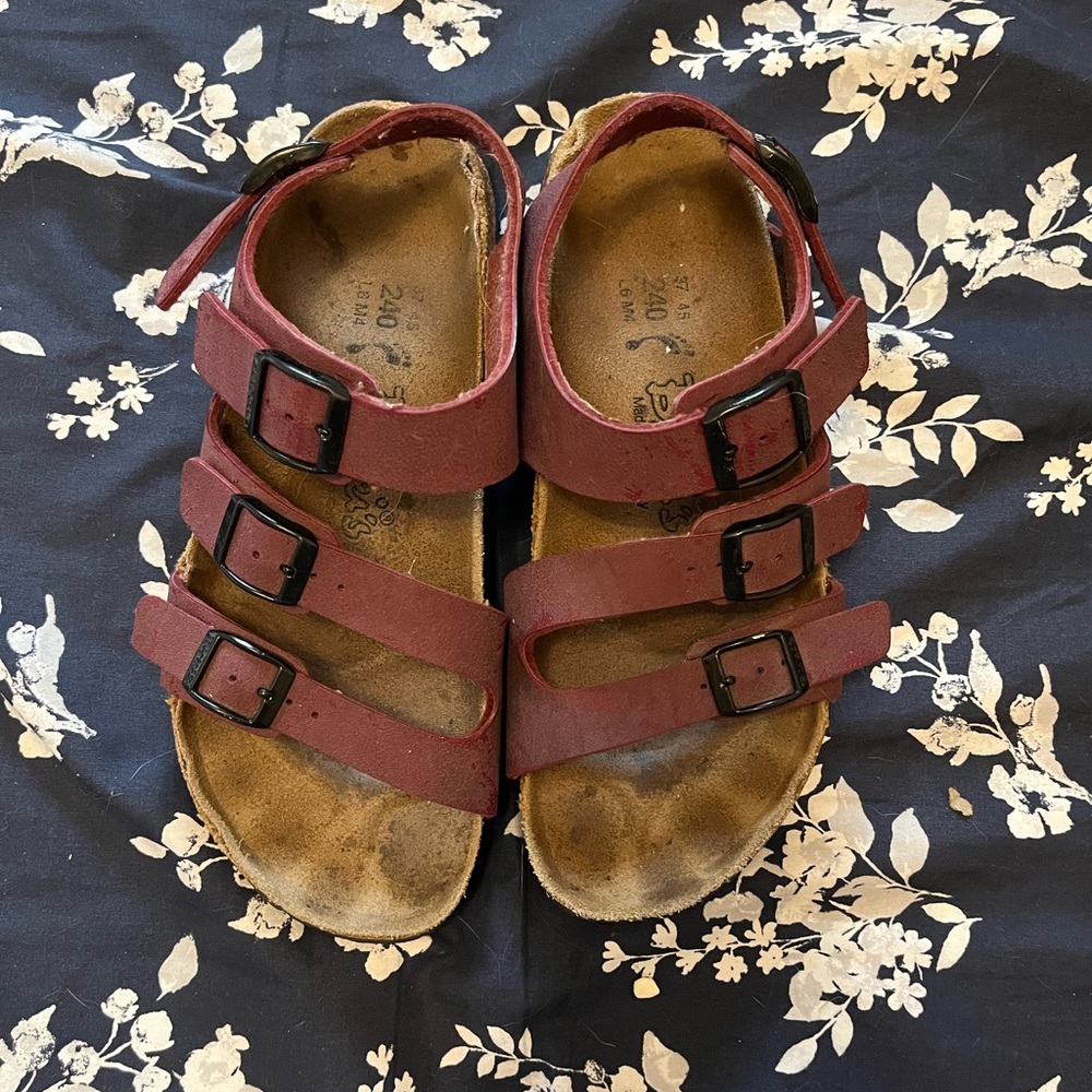 3 strap sandals